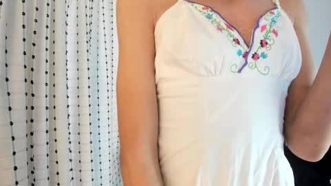 loverisu online show from 09/20/25, 08:10