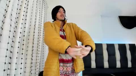 loverisu online show from 01/12/26, 07:08