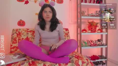 Snapshot of loverubii chatting on 10/24/25, 09:28 loverubii online show from 10/24/25, 09:28