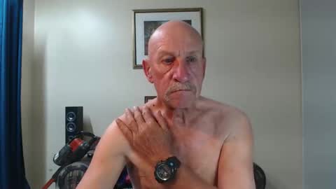 Lovesblackazz online show from 11/07/25, 10:48