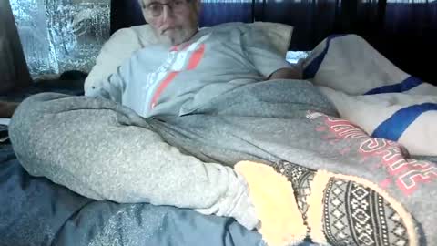 Snapshot of lovesex6565 chatting on 06/22/26, 11:18 just here to have fun and cum online show from 06/22/26, 11:18
