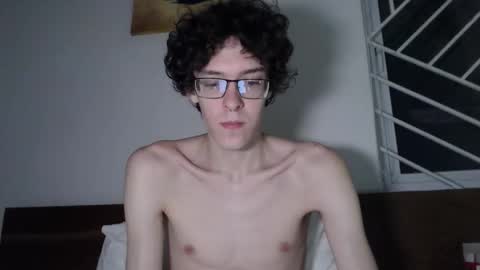 Snapshot of lovesomecookies chatting on 10/24/25, 04:36 LovesomeCookie online show from 10/24/25, 04:36