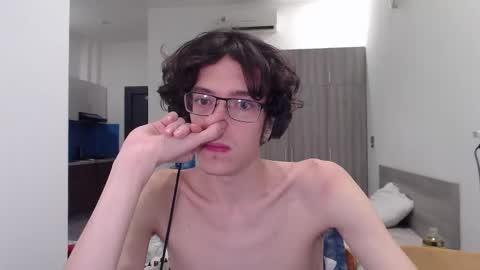 Snapshot of lovesomecookies chatting on 11/12/25, 03:12 LovesomeCookie online show from 11/12/25, 03:12