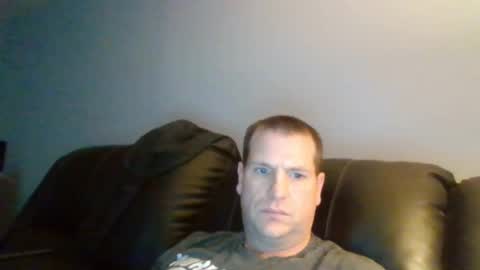 lovetocum37 online show from 01/18/25, 04:42