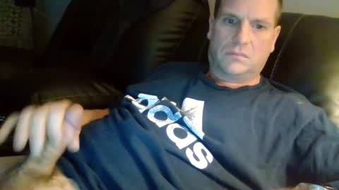 lovetocum37 online show from 01/30/25, 03:22