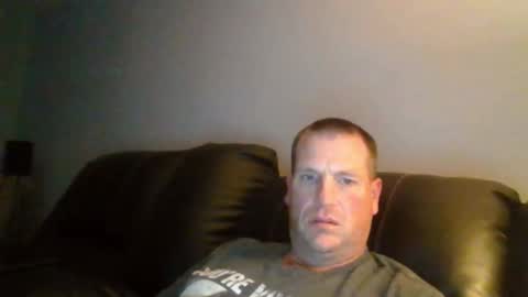 lovetocum37 online show from 11/17/25, 03:01