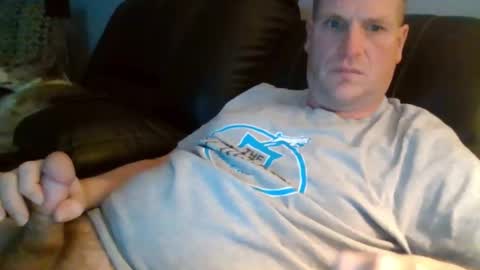 Snapshot of lovetocum37 chatting on 02/12/26, 05:02 lovetocum37 online show from 02/12/26, 05:02