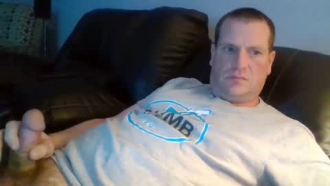 Snapshot of lovetocum37 chatting on 02/26/26, 01:59 lovetocum37 online show from 02/26/26, 01:59