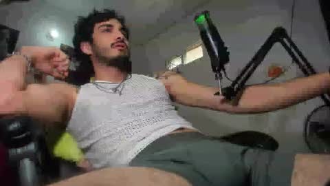 lovexjuxn77 online show from 12/04/25, 03:21