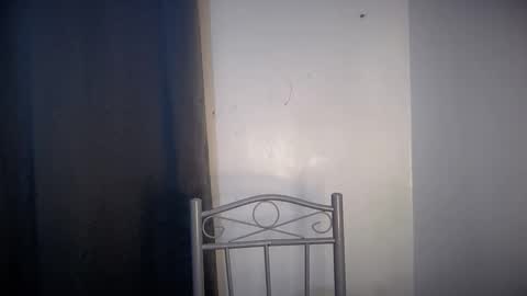 Snapshot of loveymerry chatting on 02/14/26, 11:40 merry online show from 02/14/26, 11:40