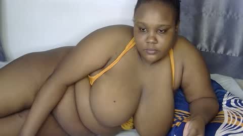 Snapshot of loveytiana chatting on 05/11/26, 11:05 loveytiana online show from 05/11/26, 11:05
