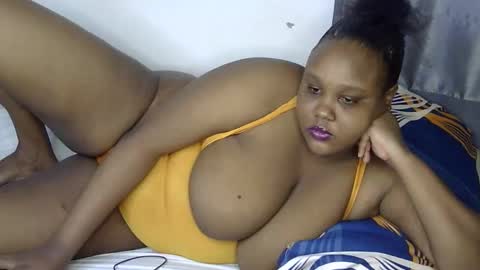 Snapshot of loveytiana chatting on 05/11/26, 04:26 loveytiana online show from 05/11/26, 04:26
