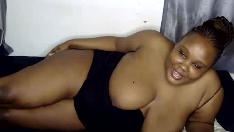 Snapshot of loveytiana chatting on 06/05/26, 07:36 loveytiana online show from 06/05/26, 07:36