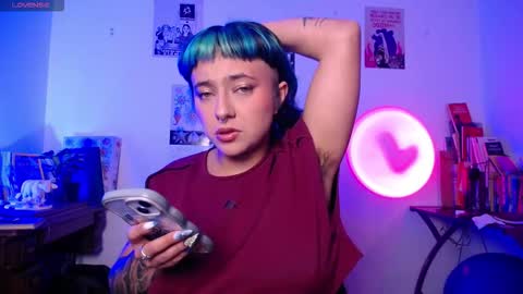 Snapshot of loving_alma chatting on 11/29/25, 05:43 loving_alma online show from 11/29/25, 05:43