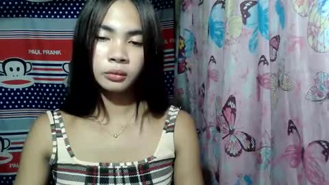 Snapshot of loving_rhean chatting on 05/28/26, 11:29 loving_rhean online show from 05/28/26, 11:29
