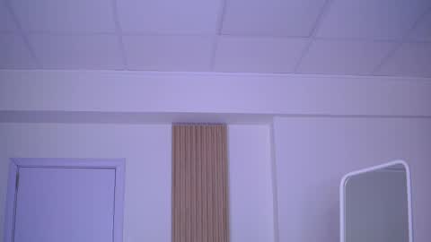 Nora online show from 02/12/25, 07:23