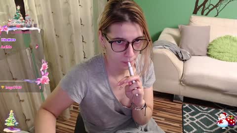 Antonia online show from 12/18/24, 12:07