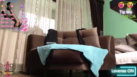 Antonia online show from 03/06/25, 07:36