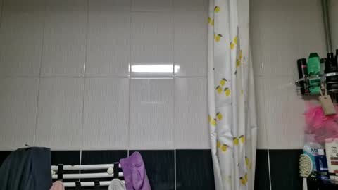 Antonia online show from 11/25/25, 07:52