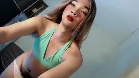 Lovingmonaru969 online show from 09/18/25, 12:51