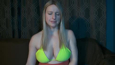 Summer online show from 04/02/26, 01:58