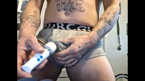lowerahornyhighhard13 online show from 04/23/26, 11:53