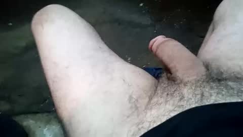 Snapshot of lowtidehightide chatting on 12/16/25, 05:40 lowtidehightide online show from 12/16/25, 05:40