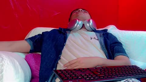 lpysami online show from 11/11/25, 08:20