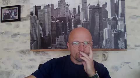 Espigle online show from 06/08/26, 07:42