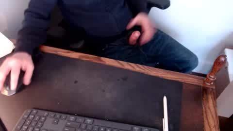 Snapshot of lreed090 chatting on 02/07/25, 11:03 lreed090 online show from 02/07/25, 11:03