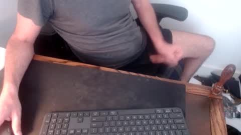 Snapshot of lreed090 chatting on 09/09/25, 04:06 lreed090 online show from 09/09/25, 04:06