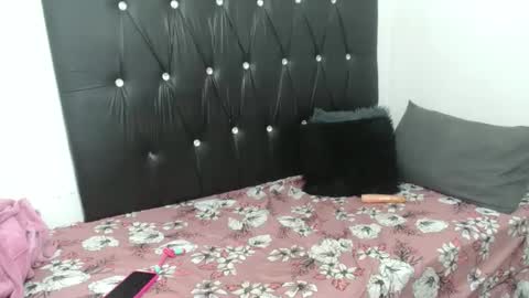 Snapshot of lsnnickykhanyile chatting on 10/06/25, 06:05 lsnnickykhanyile online show from 10/06/25, 06:05