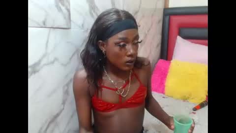 Snapshot of lsnnickykhanyile chatting on 12/16/25, 03:39 lsnnickykhanyile online show from 12/16/25, 03:39