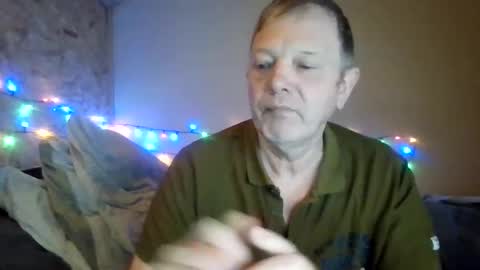 lu485947452685 online show from 12/21/25, 06:59