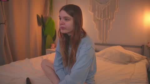 Snapshot of lu__lane chatting on 10/16/25, 08:04 Lu 3 online show from 10/16/25, 08:04