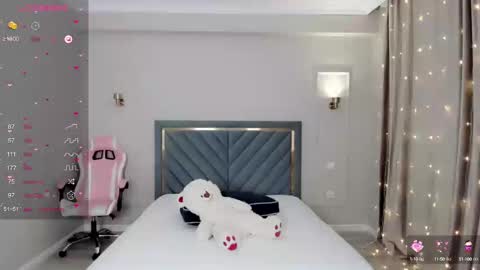 lu_mina online show from 01/10/25, 05:45