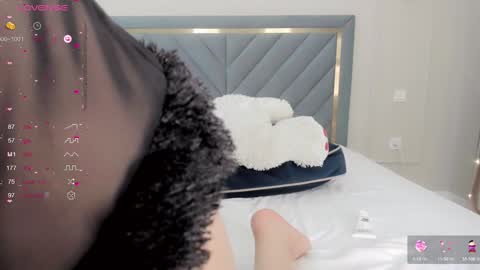 lu_mina online show from 01/19/25, 01:21