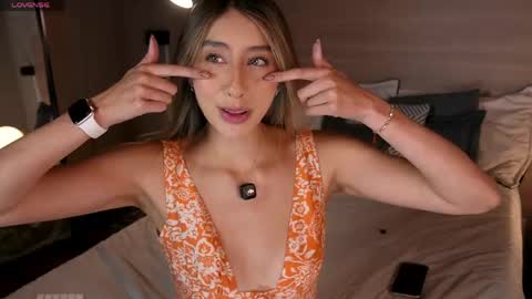 Snapshot of lua_ferch_ chatting on 05/30/26, 01:30 ---Goys incredible photographs online show from 05/30/26, 01:30