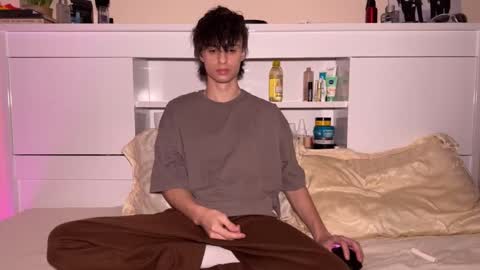 luan online show from 11/20/25, 11:48