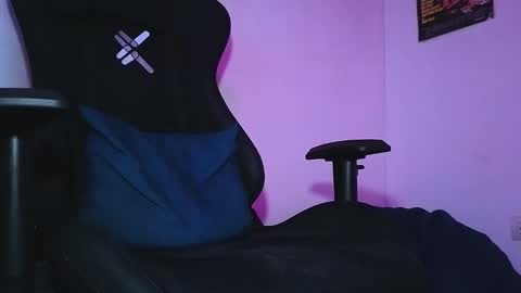   online show from 11/27/25, 02:30