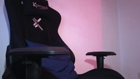   online show from 04/13/26, 02:44