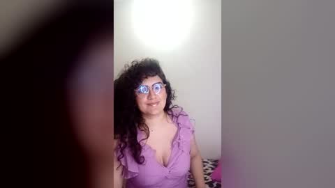 Snapshot of luana363 chatting on 06/14/26, 06:37 luana363 online show from 06/14/26, 06:37