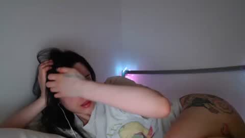 luana online show from 09/16/25, 09:38