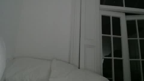 luana online show from 10/23/25, 09:35