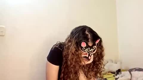 luana_winner online show from 09/12/25, 04:45