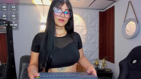 Luana online show from 02/07/25, 02:15