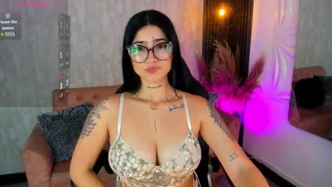 Luana online show from 11/29/25, 12:08