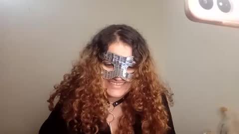 Snapshot of luanapowerful chatting on 09/25/25, 04:38 luanapowerful online show from 09/25/25, 04:38