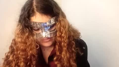 Snapshot of luanapowerful chatting on 10/26/25, 02:50 luanapowerful online show from 10/26/25, 02:50