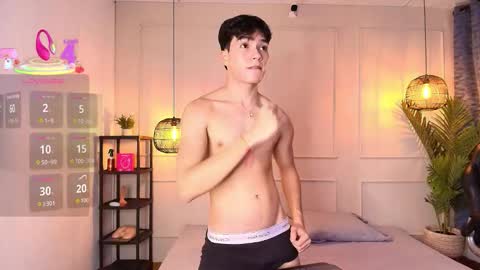 Snapshot of luandy_ chatting on 12/17/25, 08:26 lUAN online show from 12/17/25, 08:26